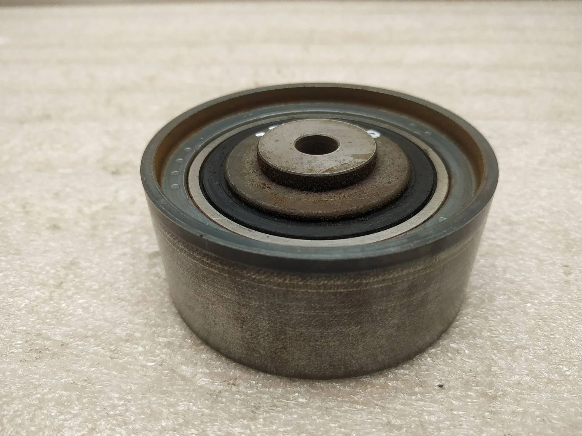 Ролик дополнительный ремня ГРМ Audi Q5 8R 8R 2009