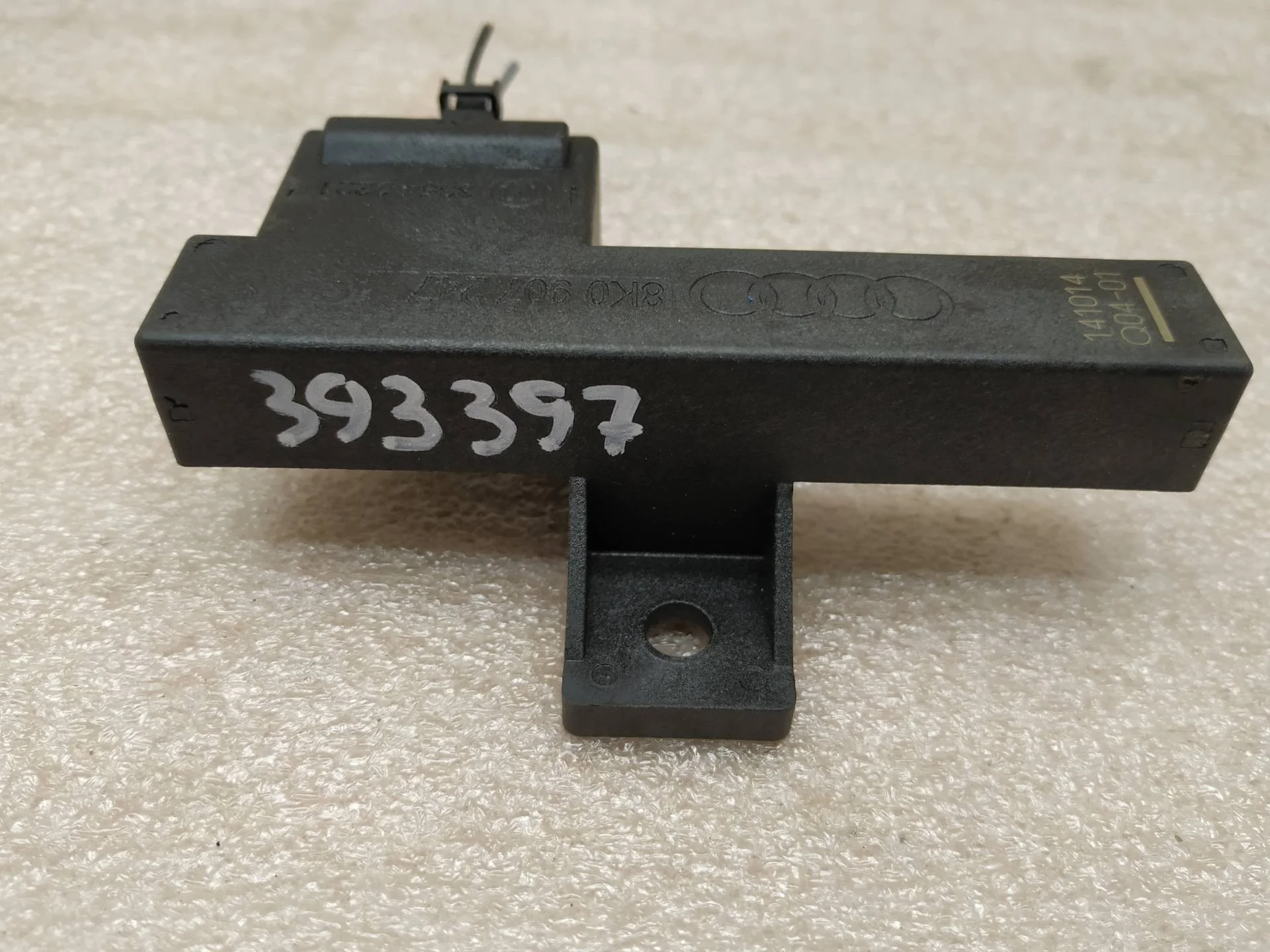 антенна системы комфортного доступа Volkswagen Touareg 2 7P6 2015