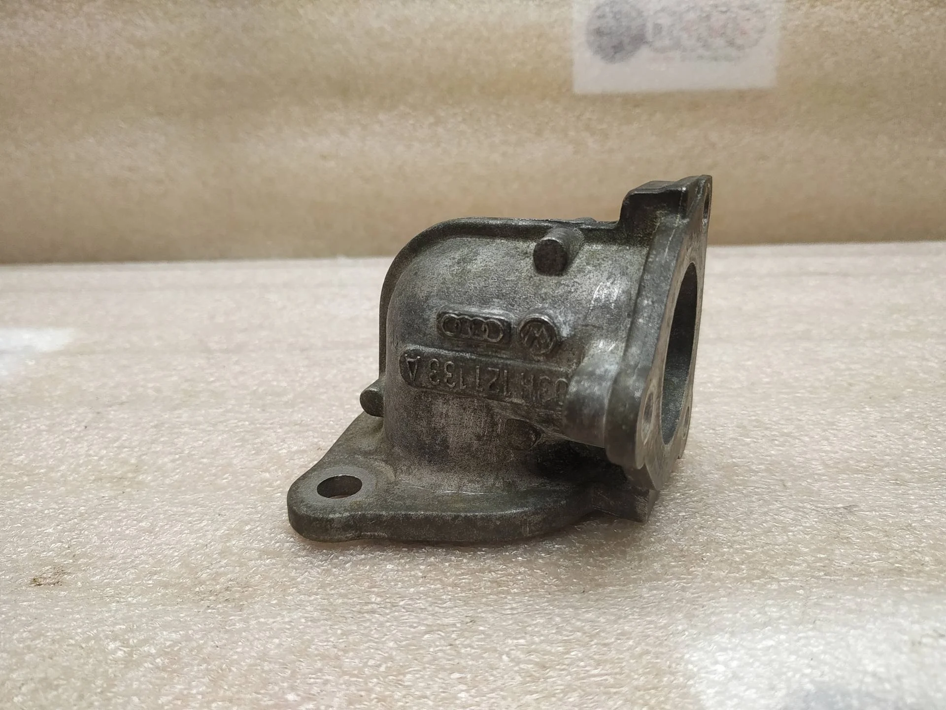 Фланец двигателя Volkswagen Touareg 2 7P6 2011