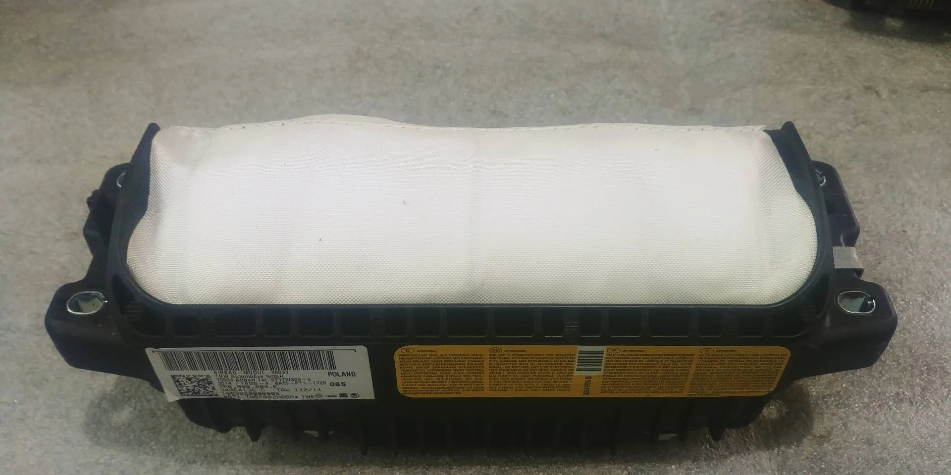 подушка безопасности пассажира Volkswagen Touareg 2 7P6