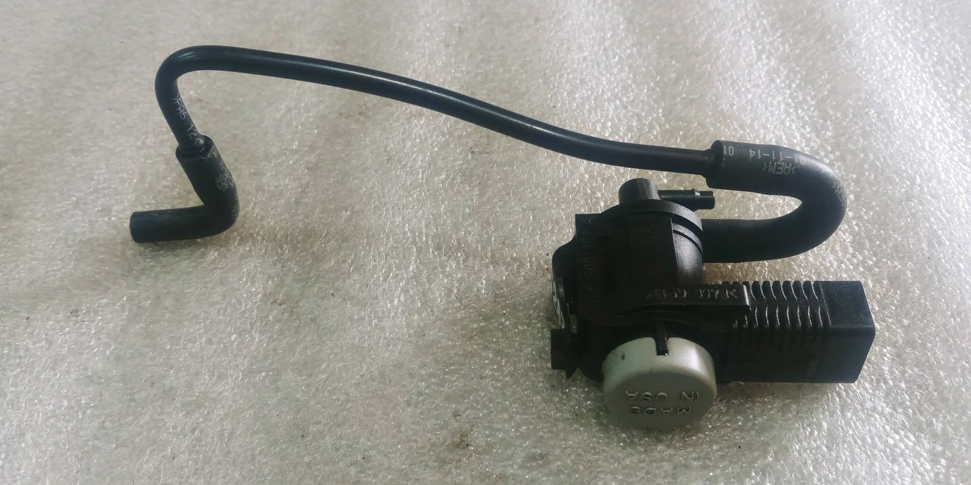 электромагнитный клапан Volkswagen Touareg 2 7P6 2014