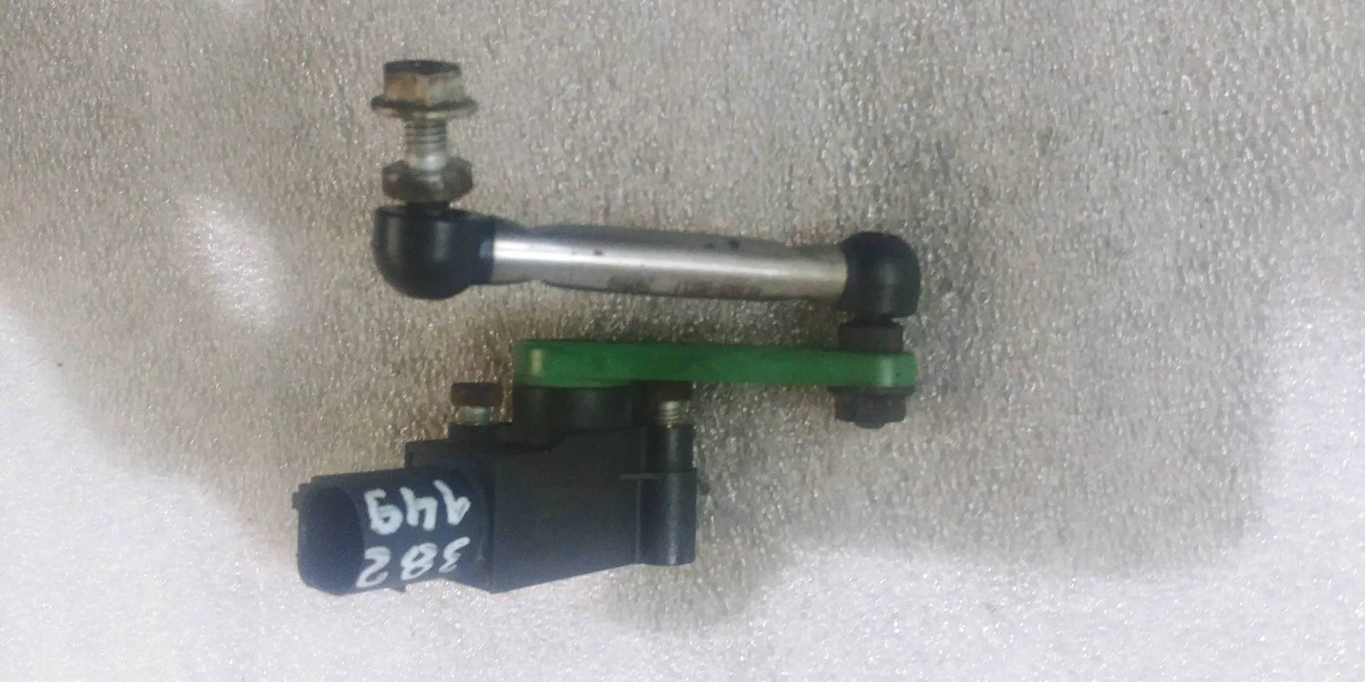 датчик дорожного просвета задний Volkswagen Touareg 2 7P6 2011