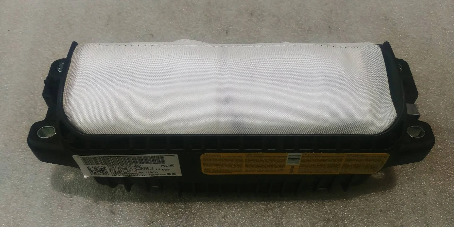 подушка безопасности пассажира Volkswagen Touareg 2 7P6 2011