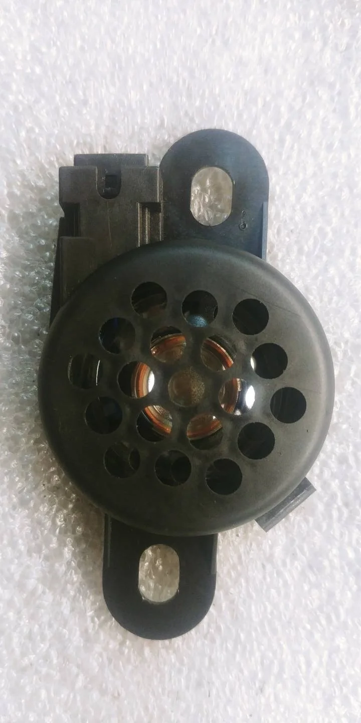 динамик высокочастотный (пищалка) двери Volkswagen Touareg 2 7P6 2011