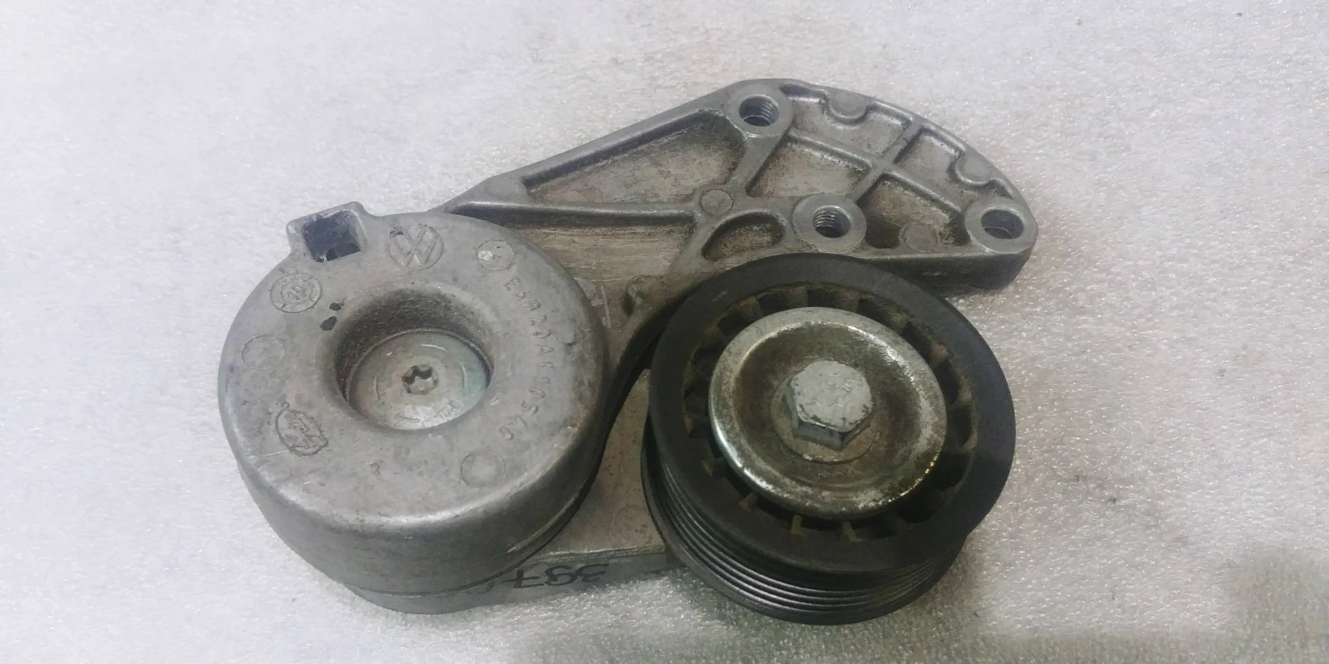 Натяжной механизм Volkswagen Touareg 2 7P6 2011