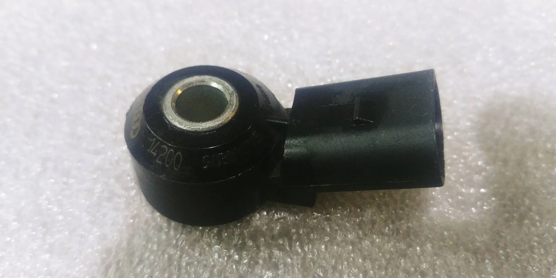 датчик детонации Volkswagen Touareg 2 7P6 2015