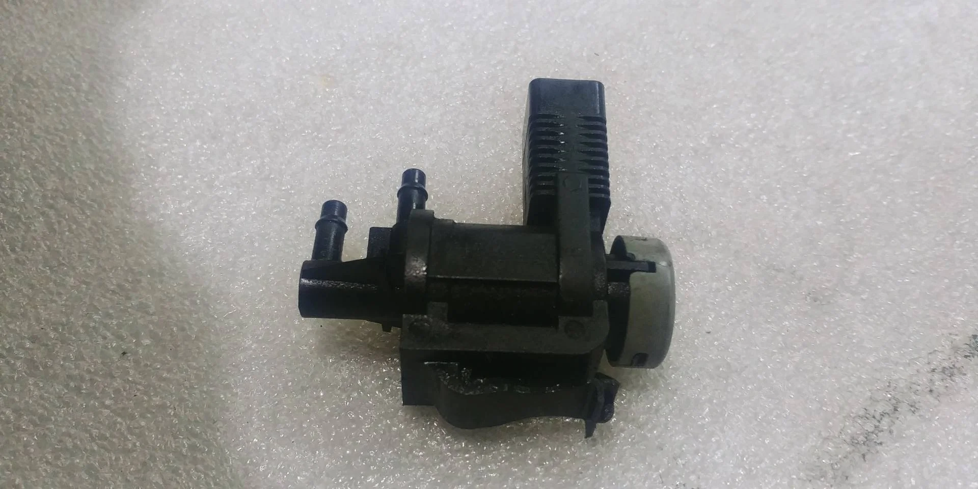 электромагнитный клапан Volkswagen Tiguan