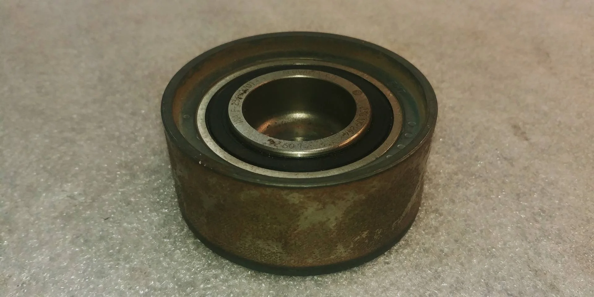 Ролик дополнительный ремня ГРМ Audi A4 B8/8K