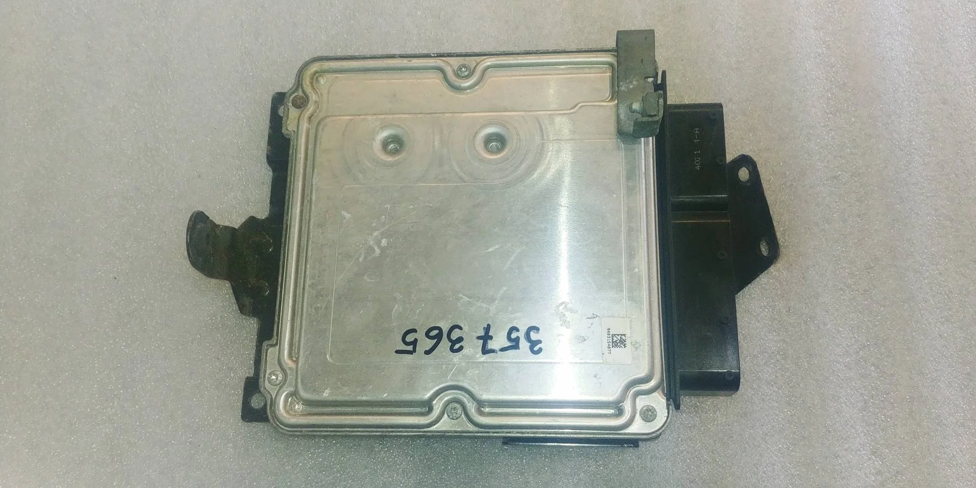 блок управления двигателем Volkswagen Touareg 2 7P6 2013