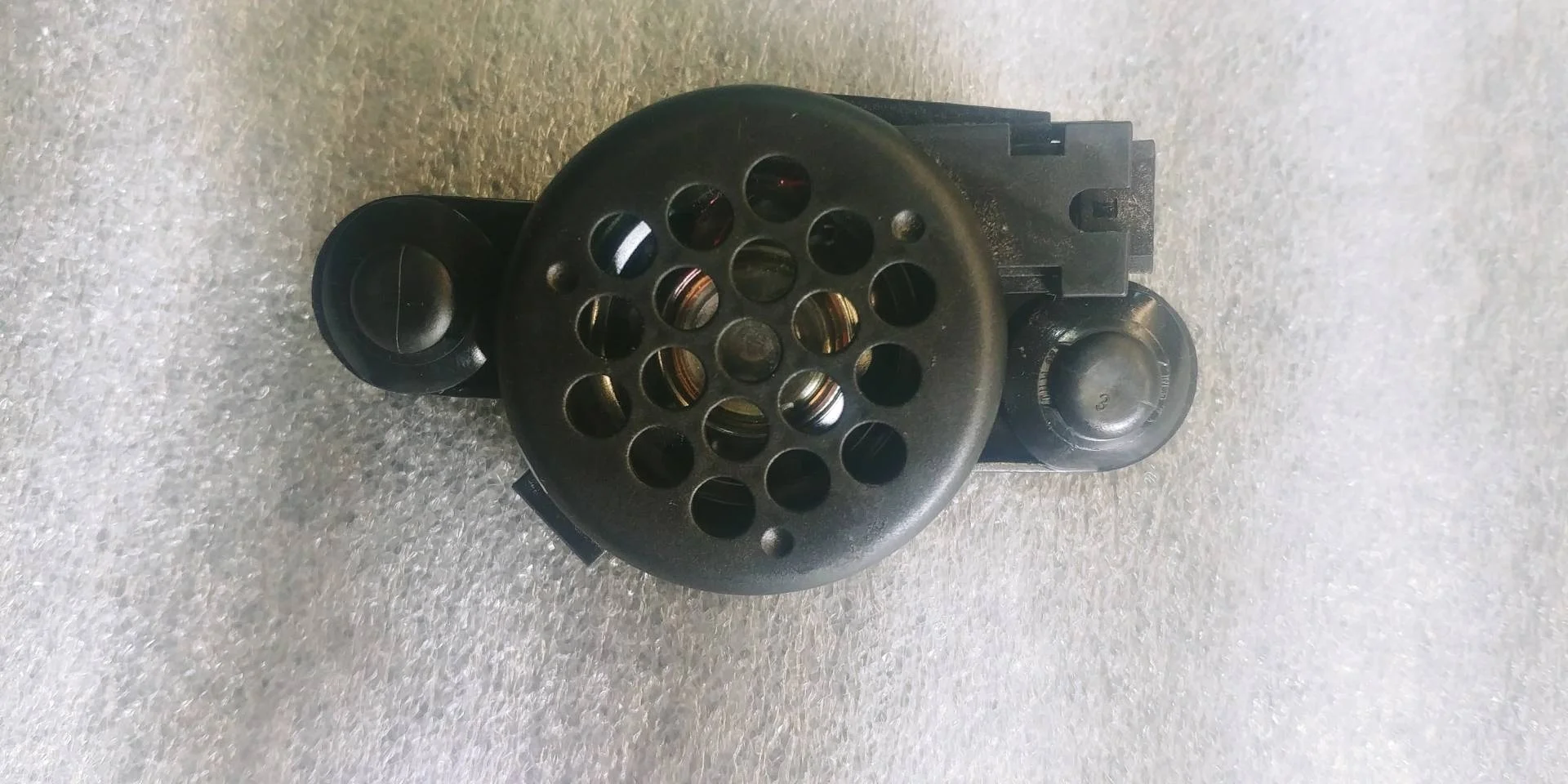 динамик высокочастотный (пищалка) двери Volkswagen Touareg 2 7P6