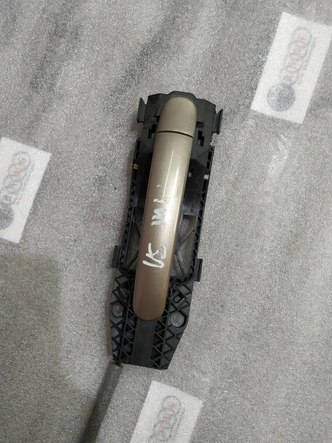 ручка наружная двери Volkswagen Tiguan