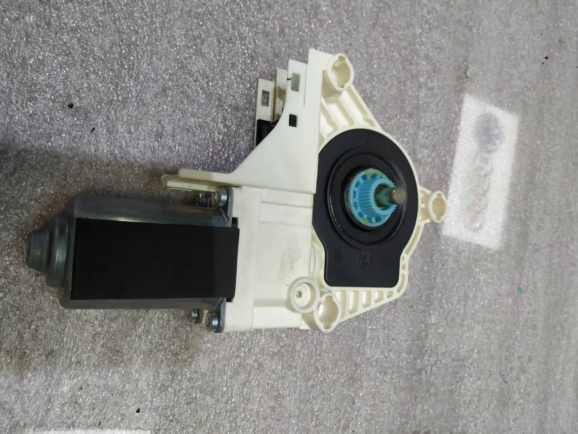 Моторчик стеклоподъемника двери Audi A5 8T