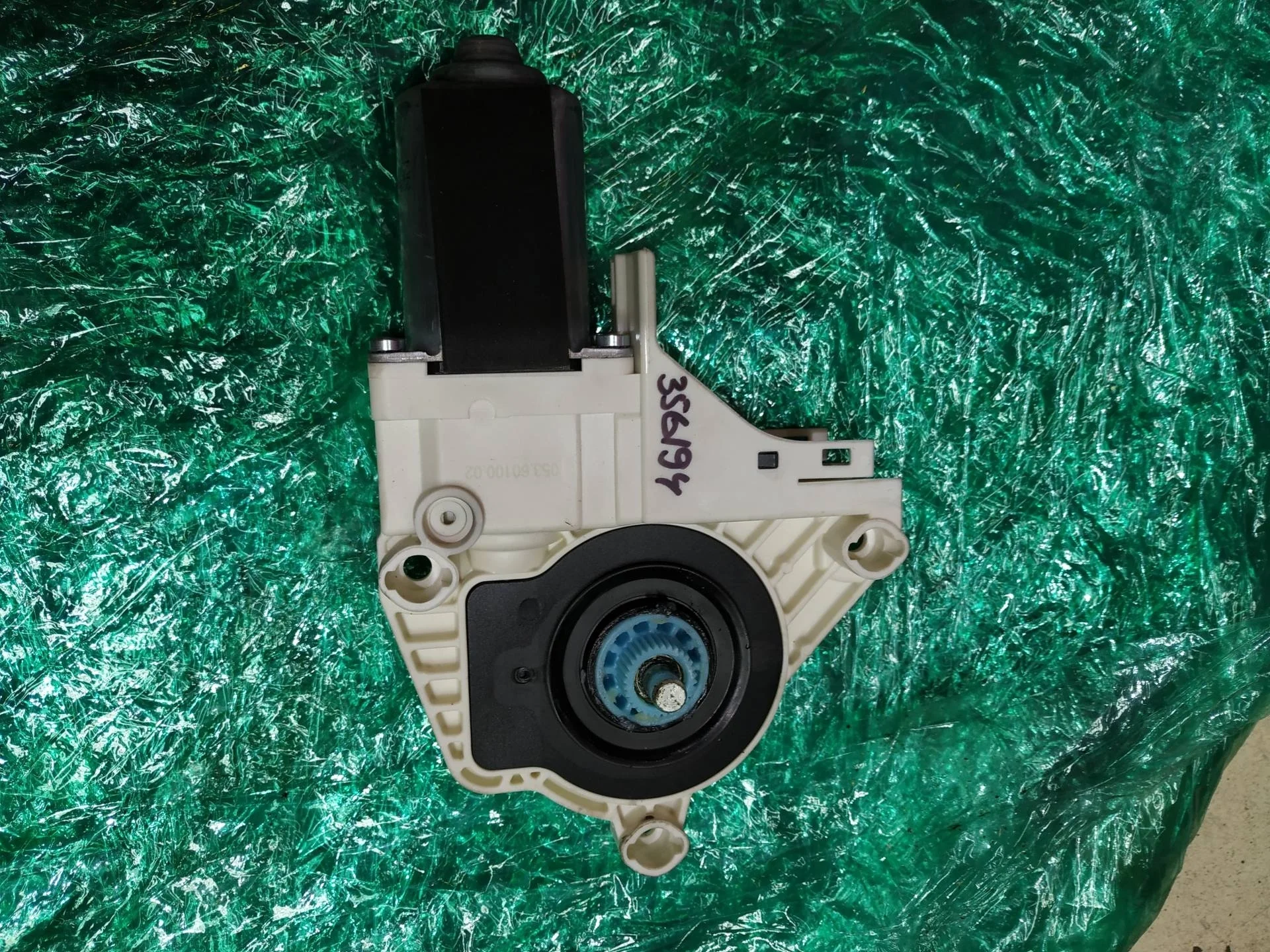 Моторчик стеклоподъемника двери Audi A5 8T