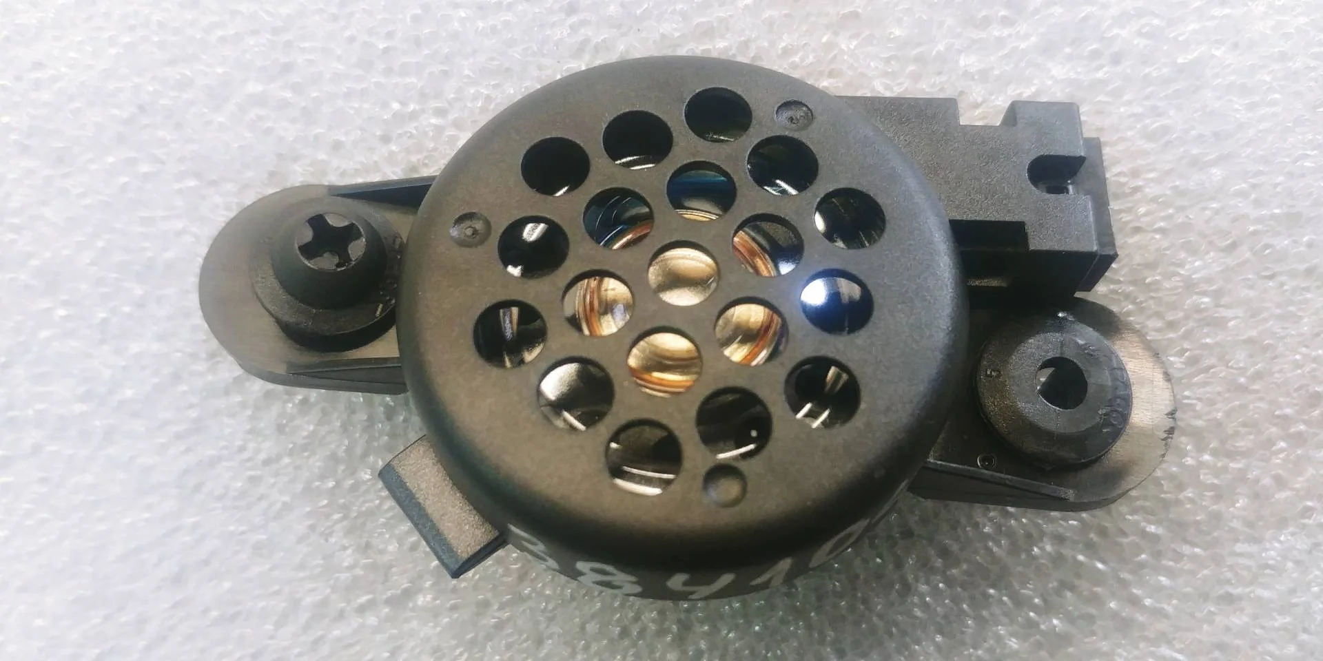 динамик высокочастотный (пищалка) двери Volkswagen Touareg 2  2013