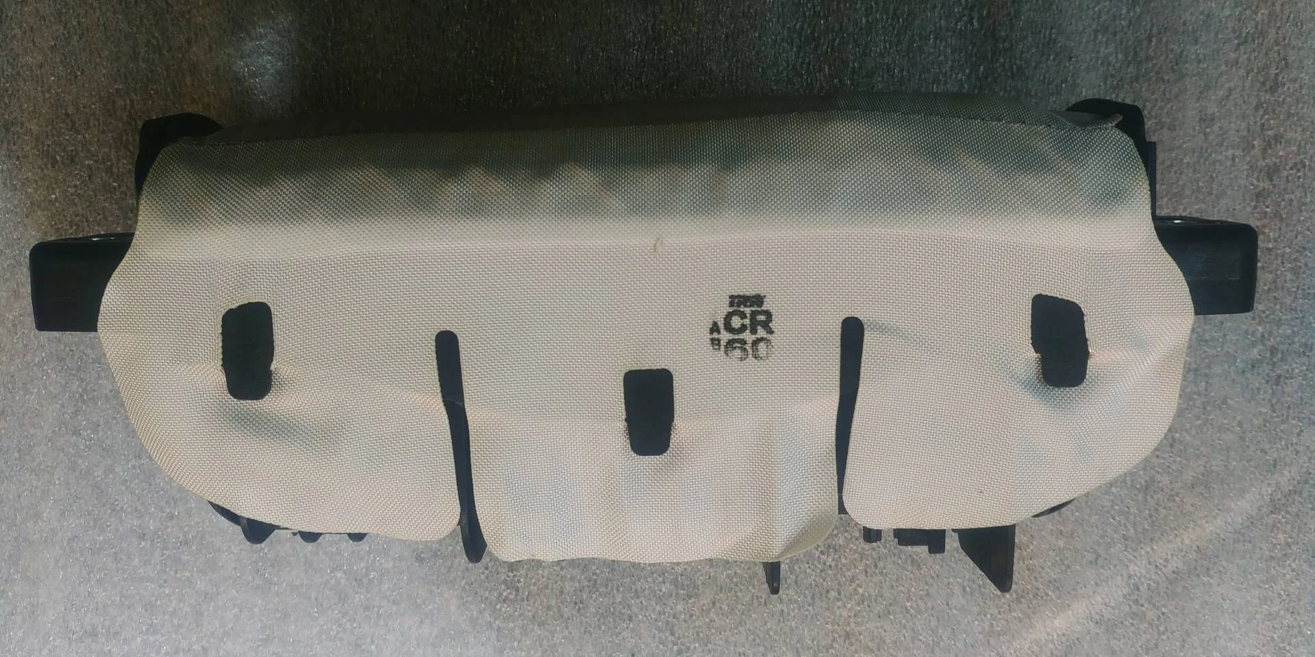 подушка безопасности пассажира Volkswagen Touareg 2  2013