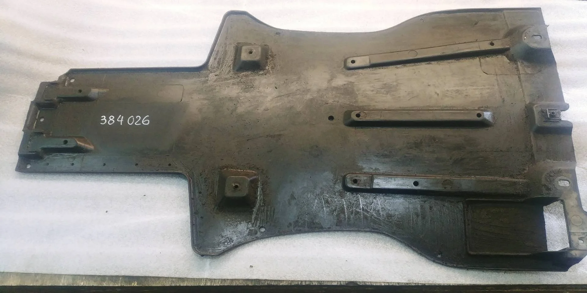 защита КПП Volkswagen Touareg 2  2013