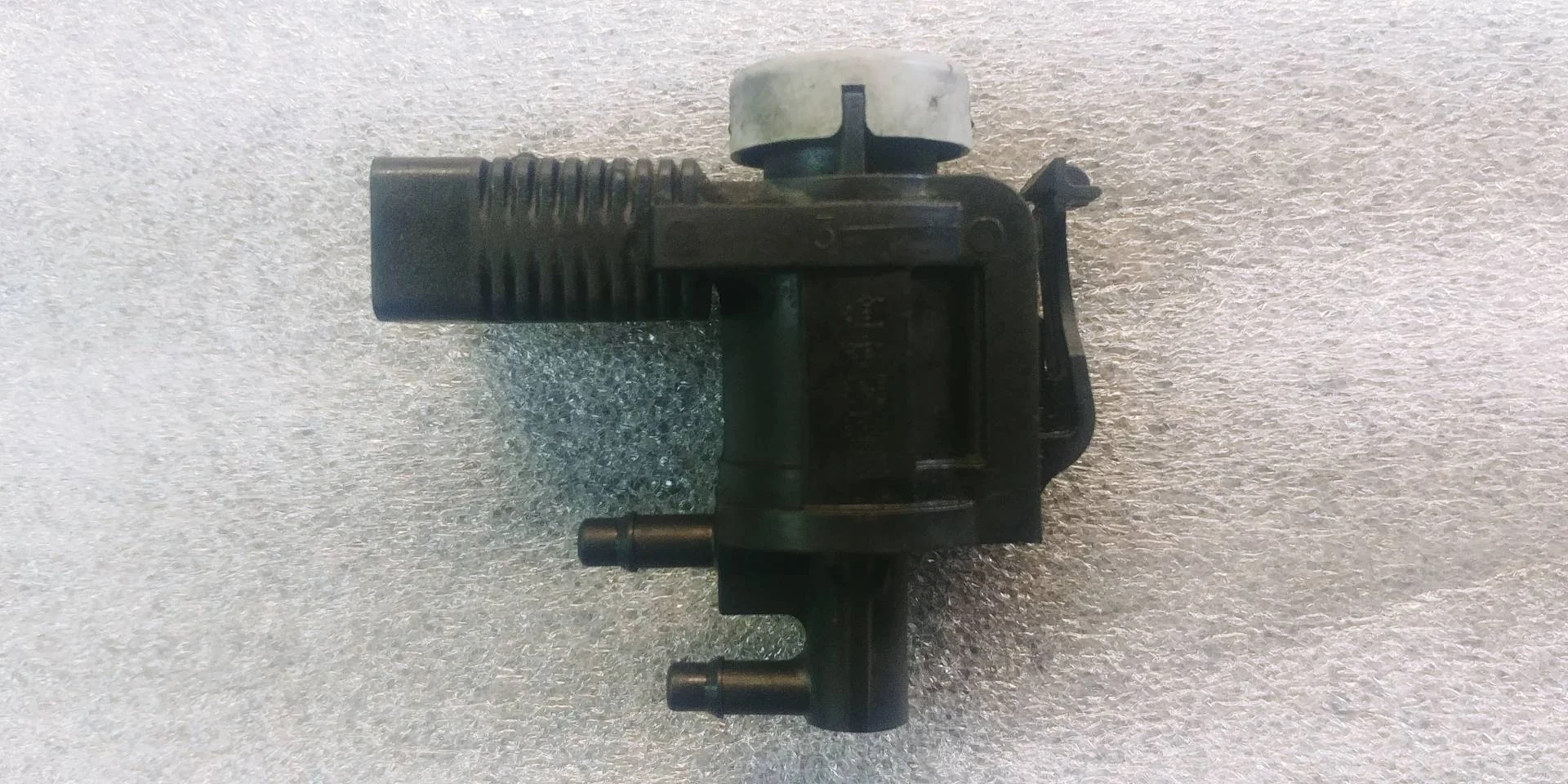 электромагнитный клапан Volkswagen Touareg 2  2013