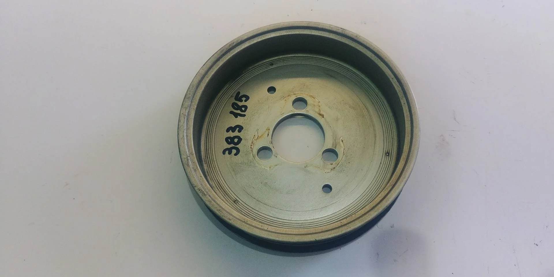 шкив помпы Volkswagen Touareg 2  2013