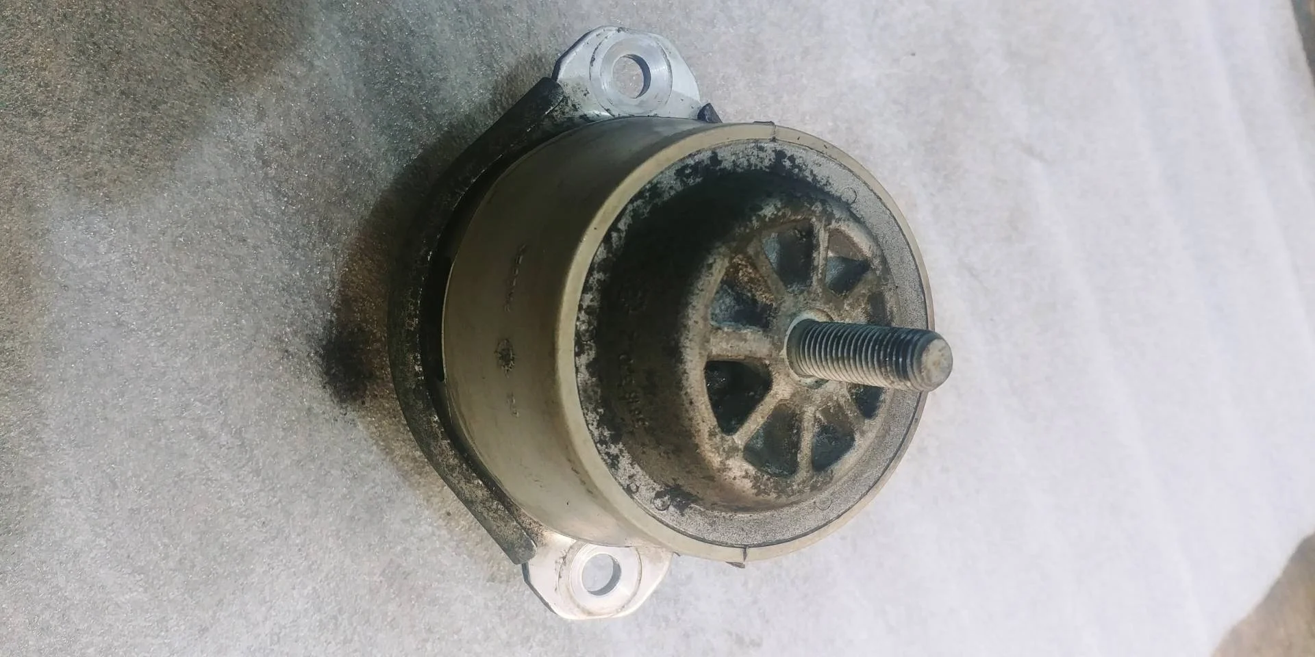 Тяга рулевая поперечная Volkswagen Touareg 2  2013