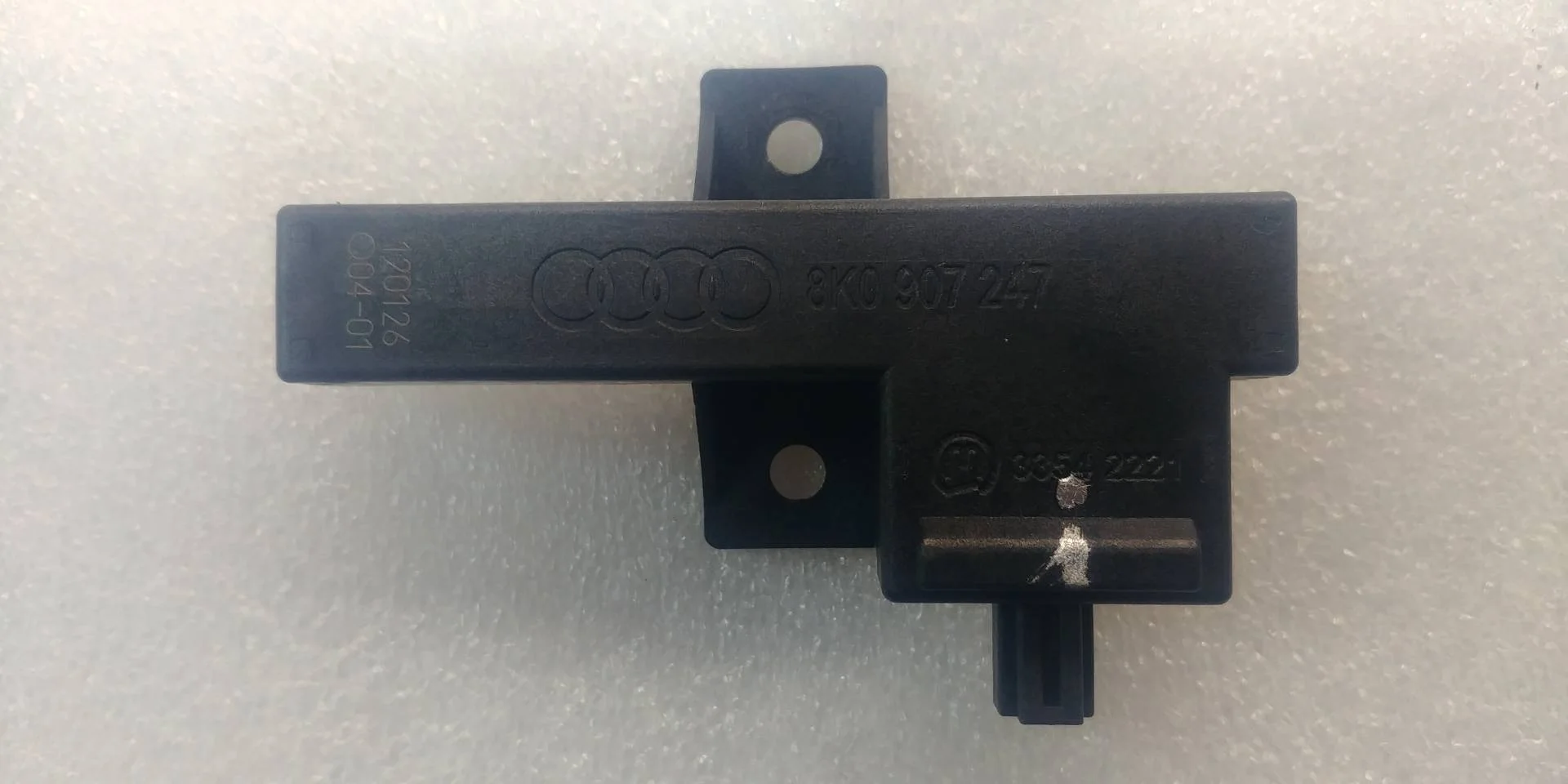 антенна системы комфортного доступа Volkswagen Touareg 2  2013