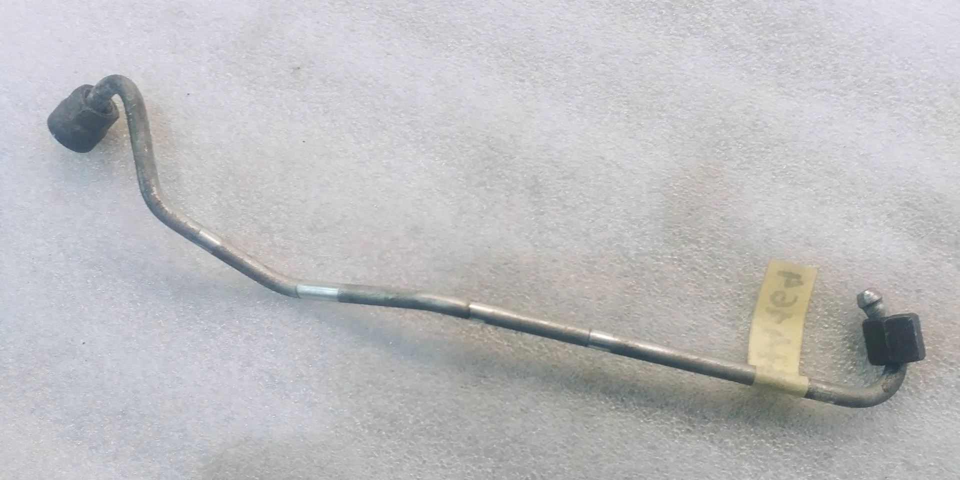 топливная трубка Volkswagen Touareg 2  2013