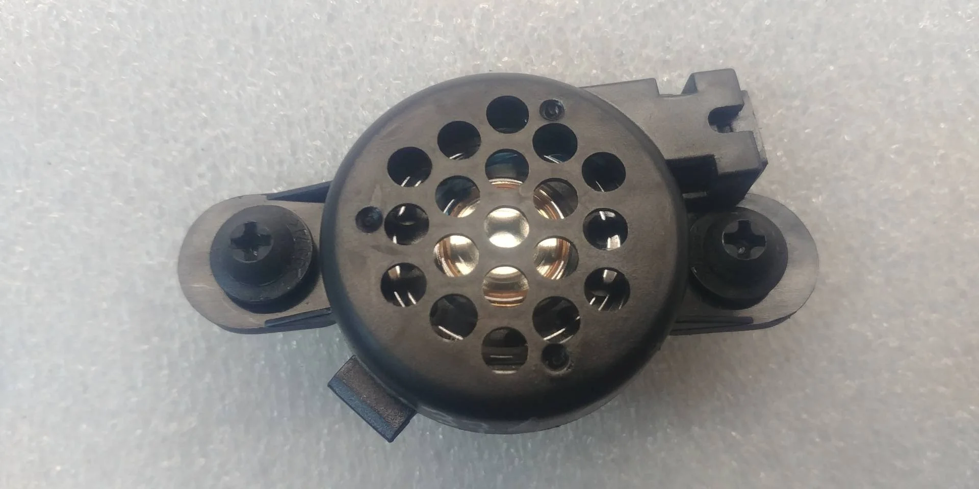 динамик высокочастотный (пищалка) двери Volkswagen Touareg 2  2013