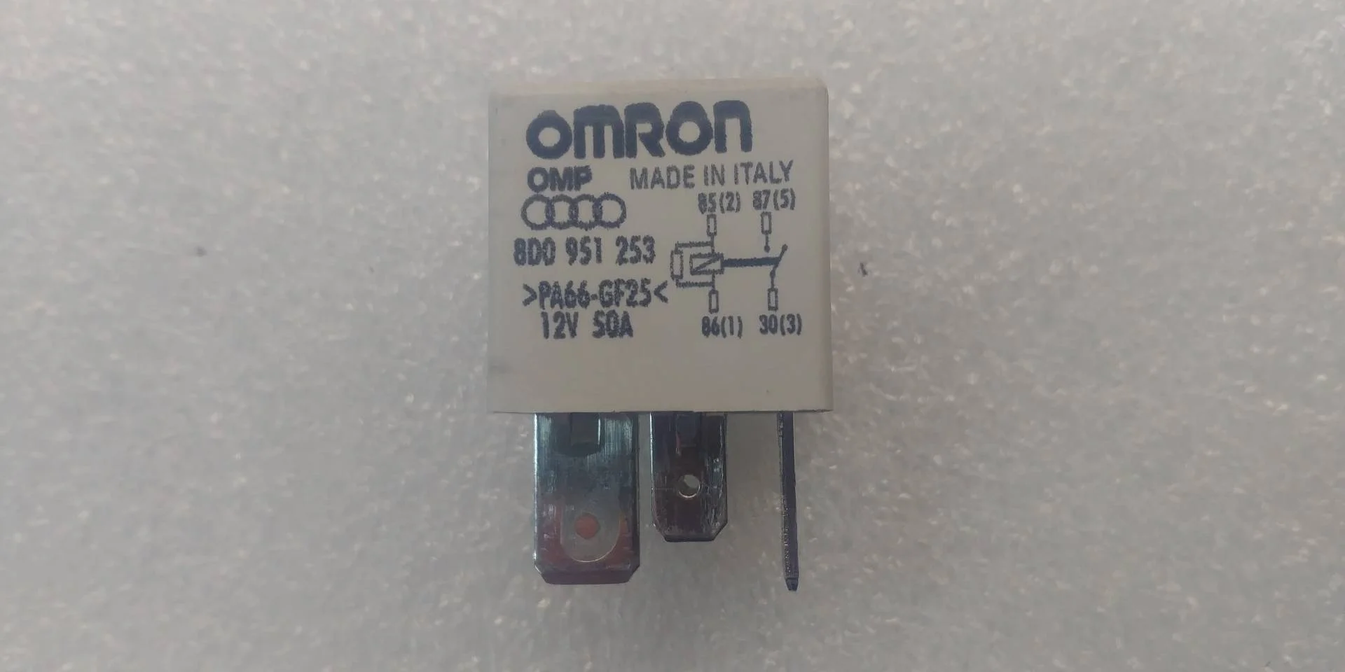 реле электровентилятора Volkswagen Touareg 2  2013