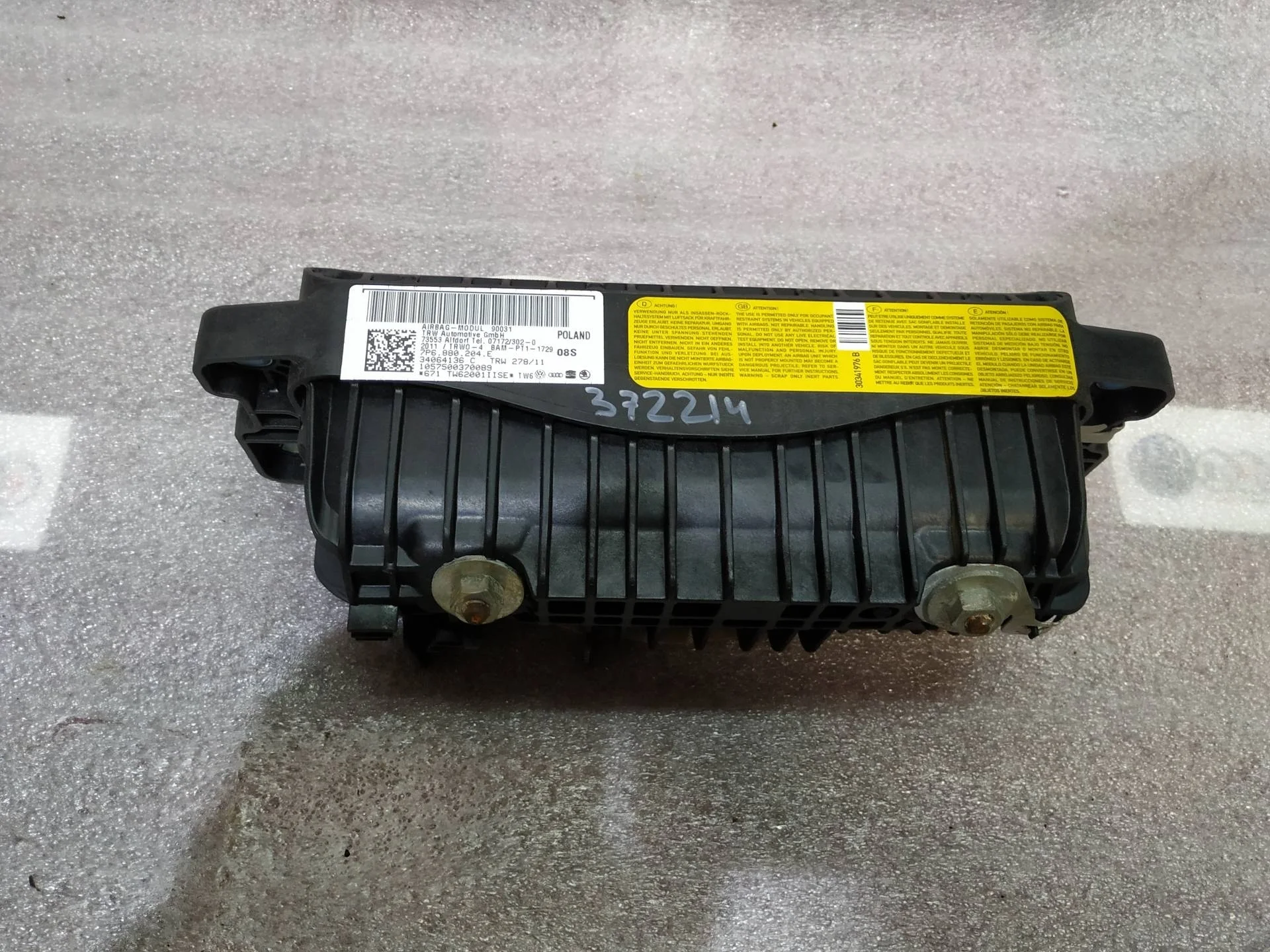 подушка безопасности пассажира Volkswagen Touareg 2  2013