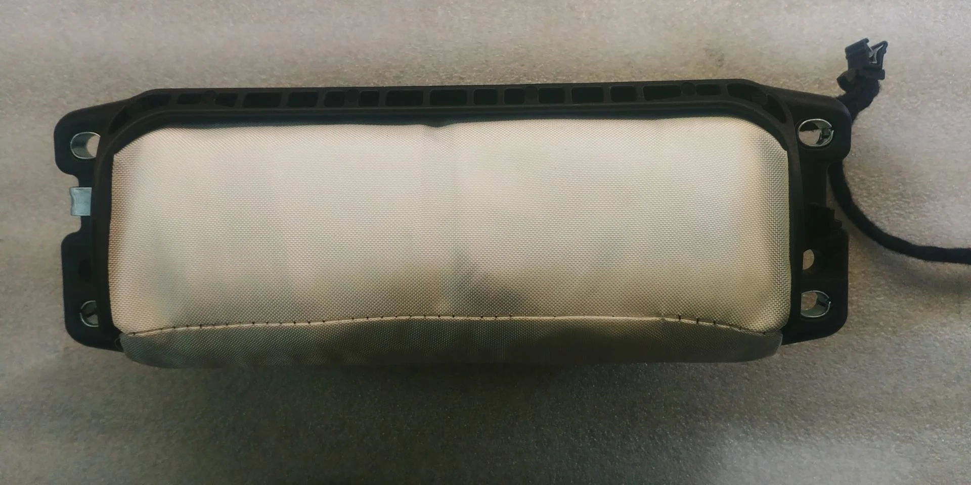 подушка безопасности пассажира Volkswagen Touareg 2  2013