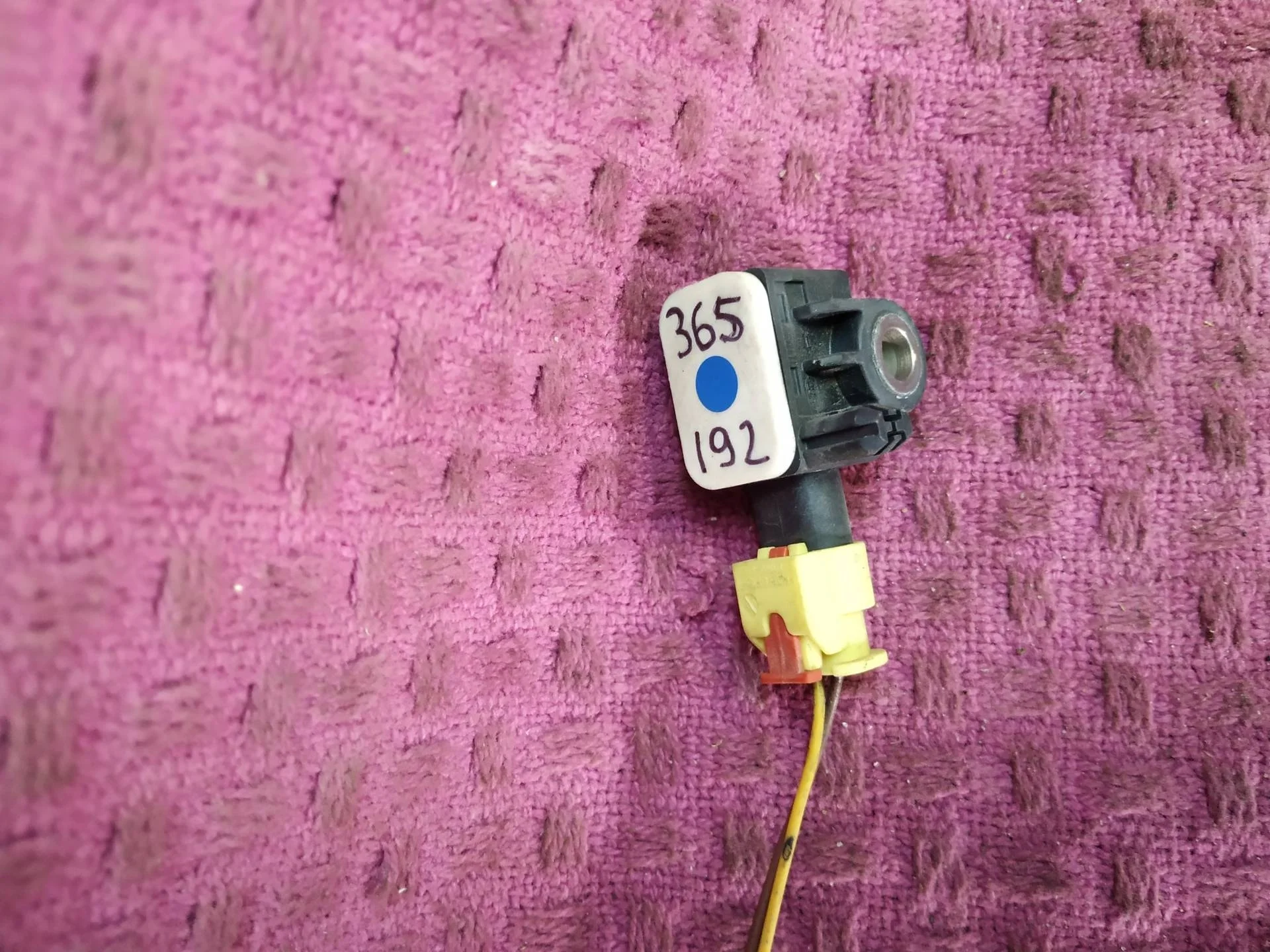 датчик airbag Volkswagen Touareg 2  2013