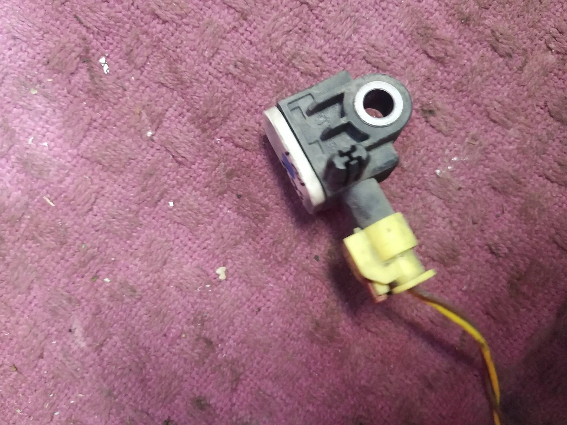 датчик airbag Volkswagen Touareg 2  2013