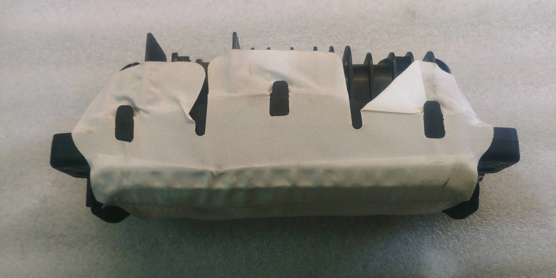 подушка безопасности пассажира Volkswagen Touareg 2  2013