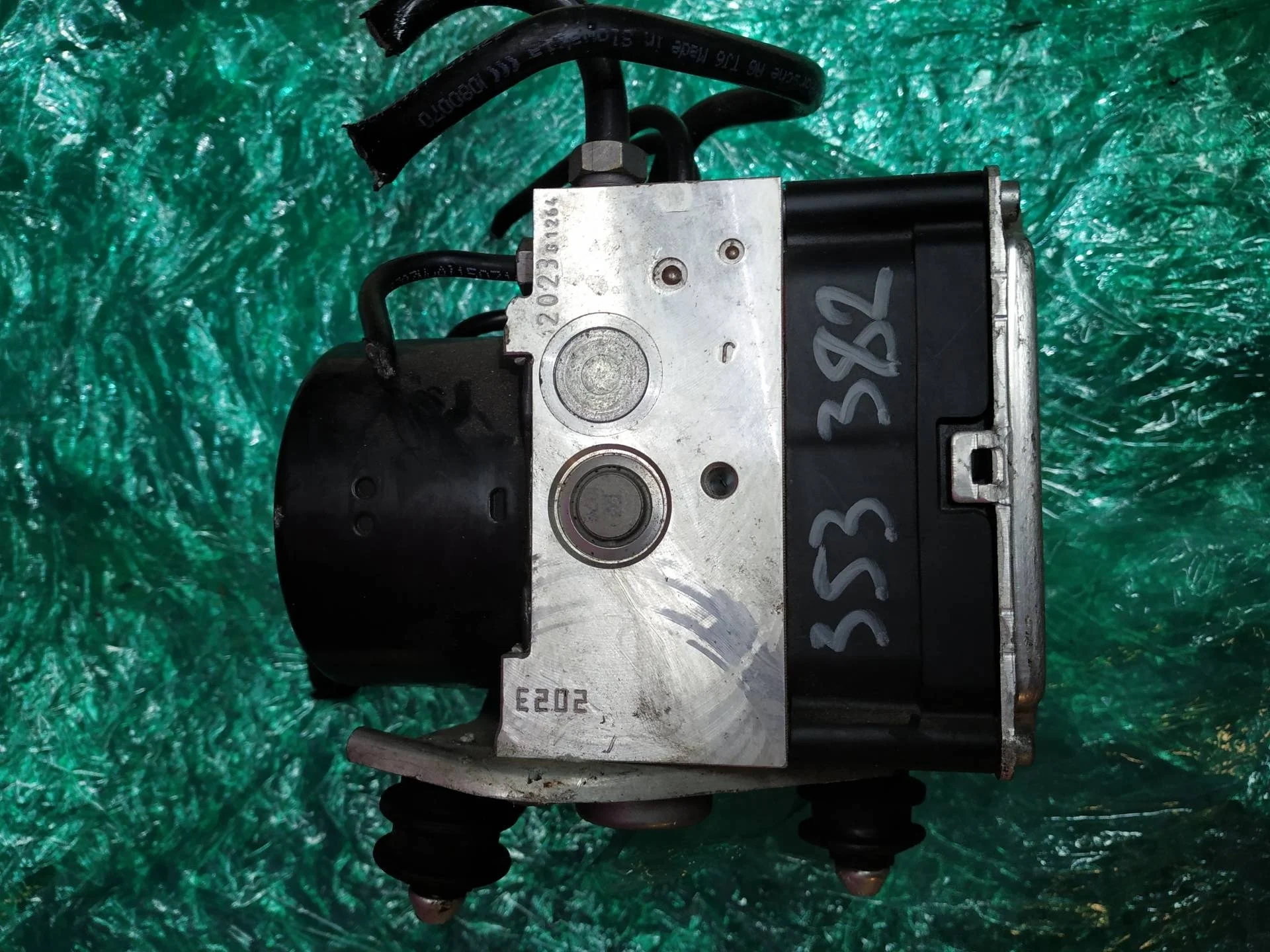 блок ABS Volkswagen Touareg 2  2013