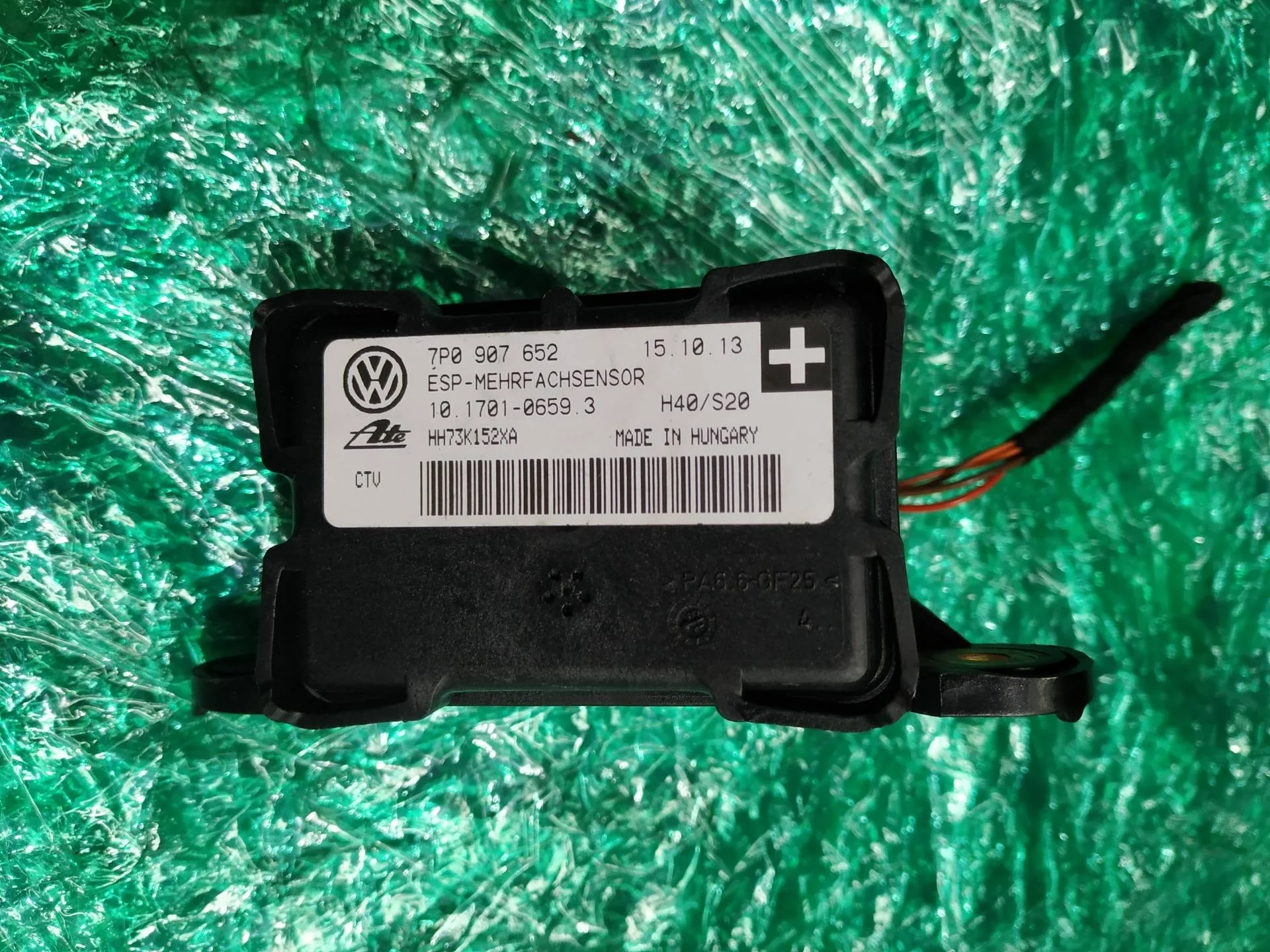 датчик ускорения Volkswagen Touareg 2  2013