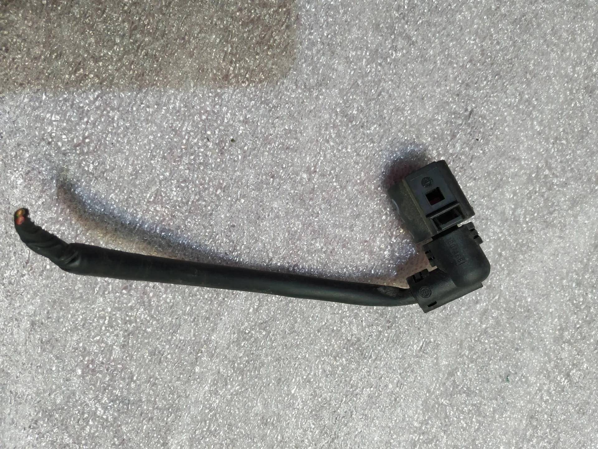 разъем (фишка) проводки Volkswagen Touareg 2  2013