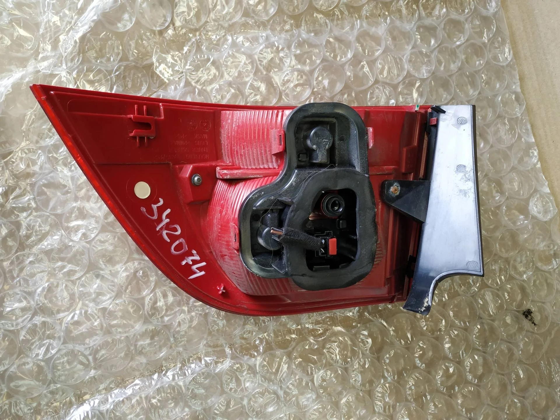 фонарь задний левый Volkswagen Touareg 2  2013