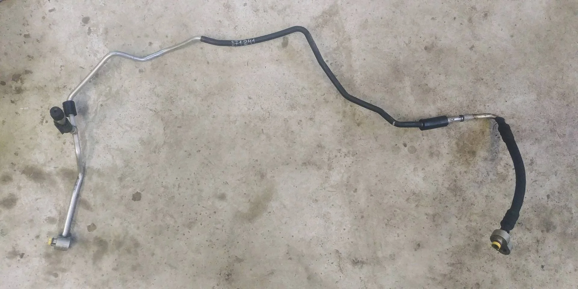 трубка кондиционера Audi Q7  2008