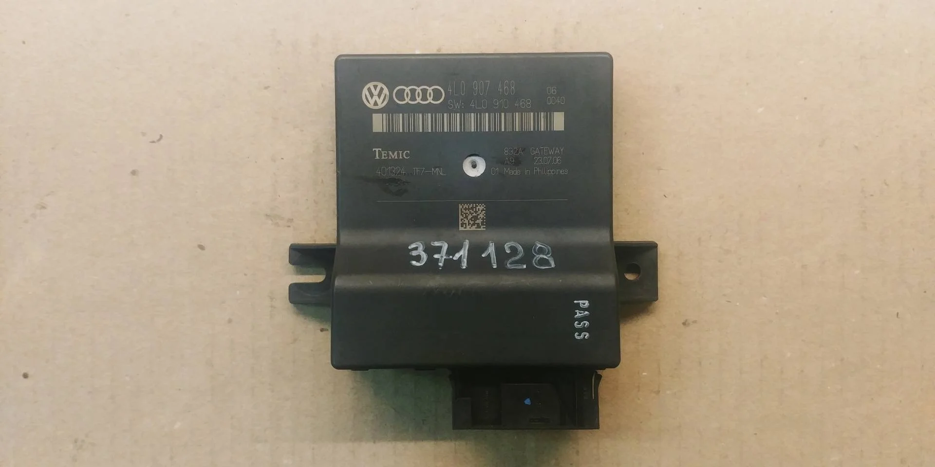 блок интерфейса Audi Q7  2008