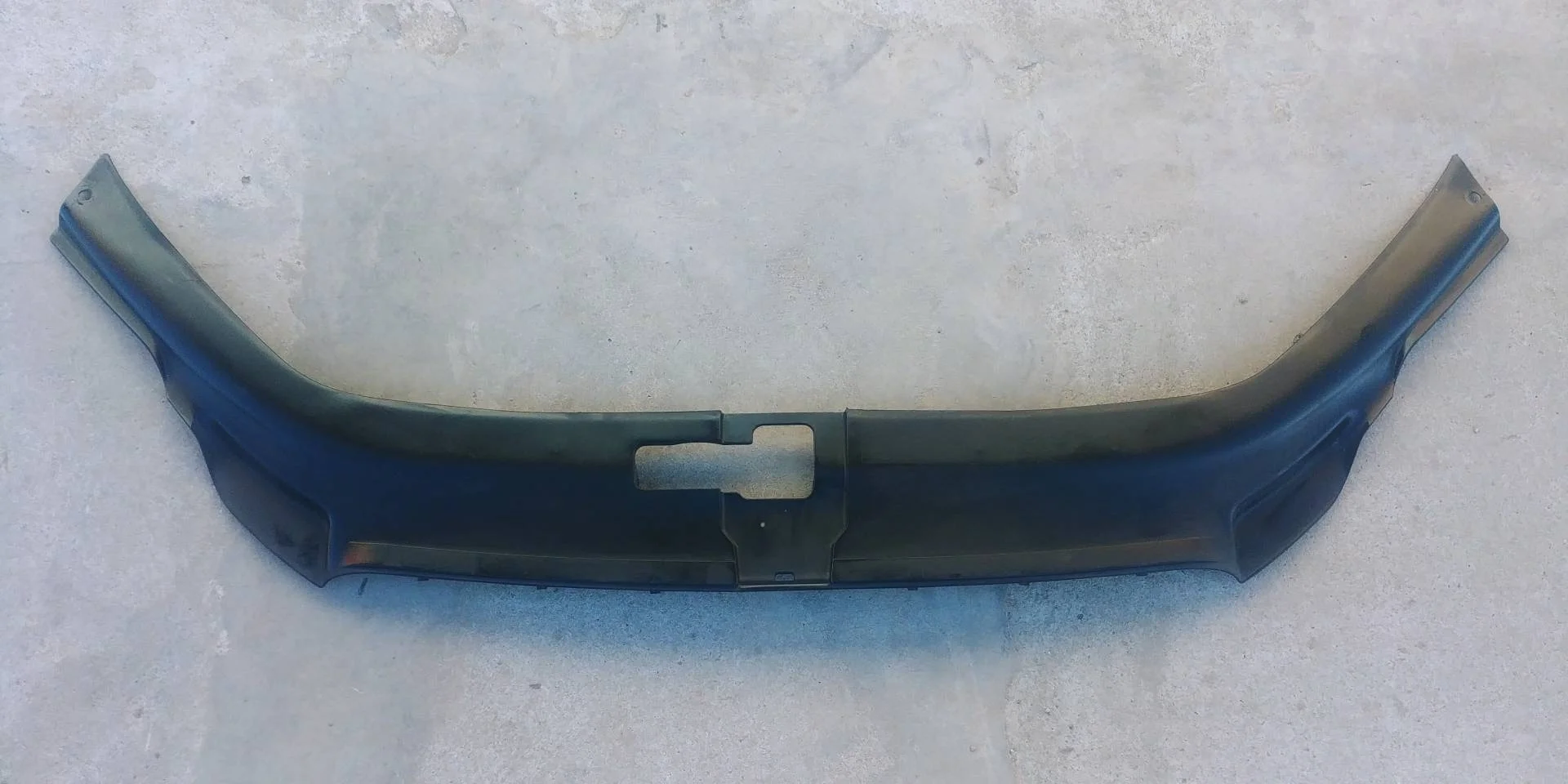 накладка замка капота Audi Q7  2008