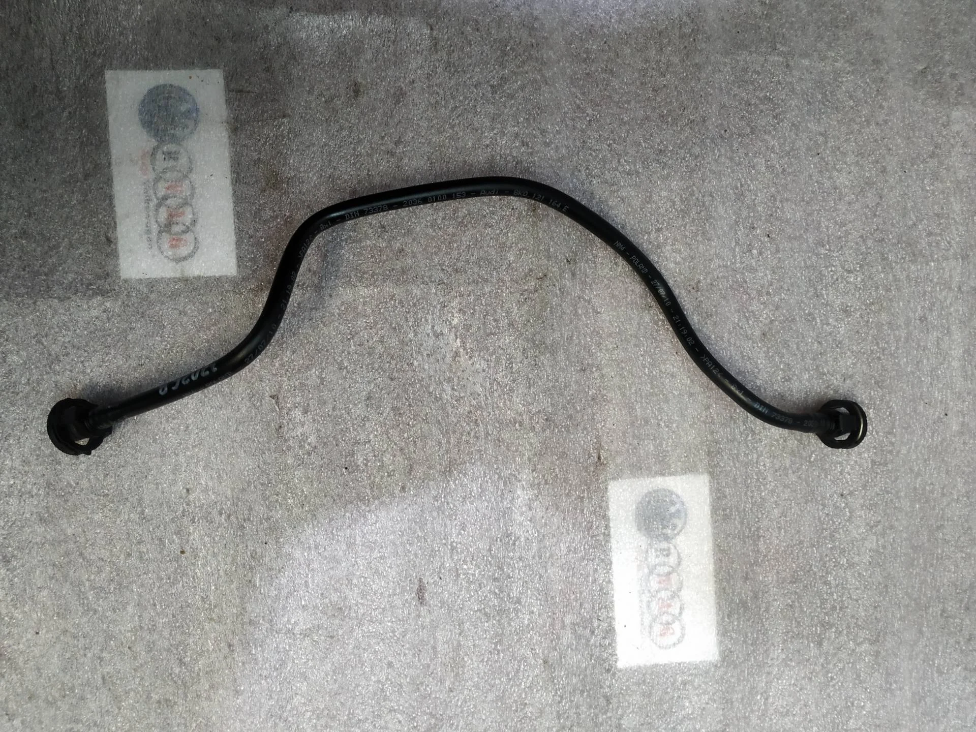 трубка охлаждающей жидкости металлическая Audi A5 8T  2009