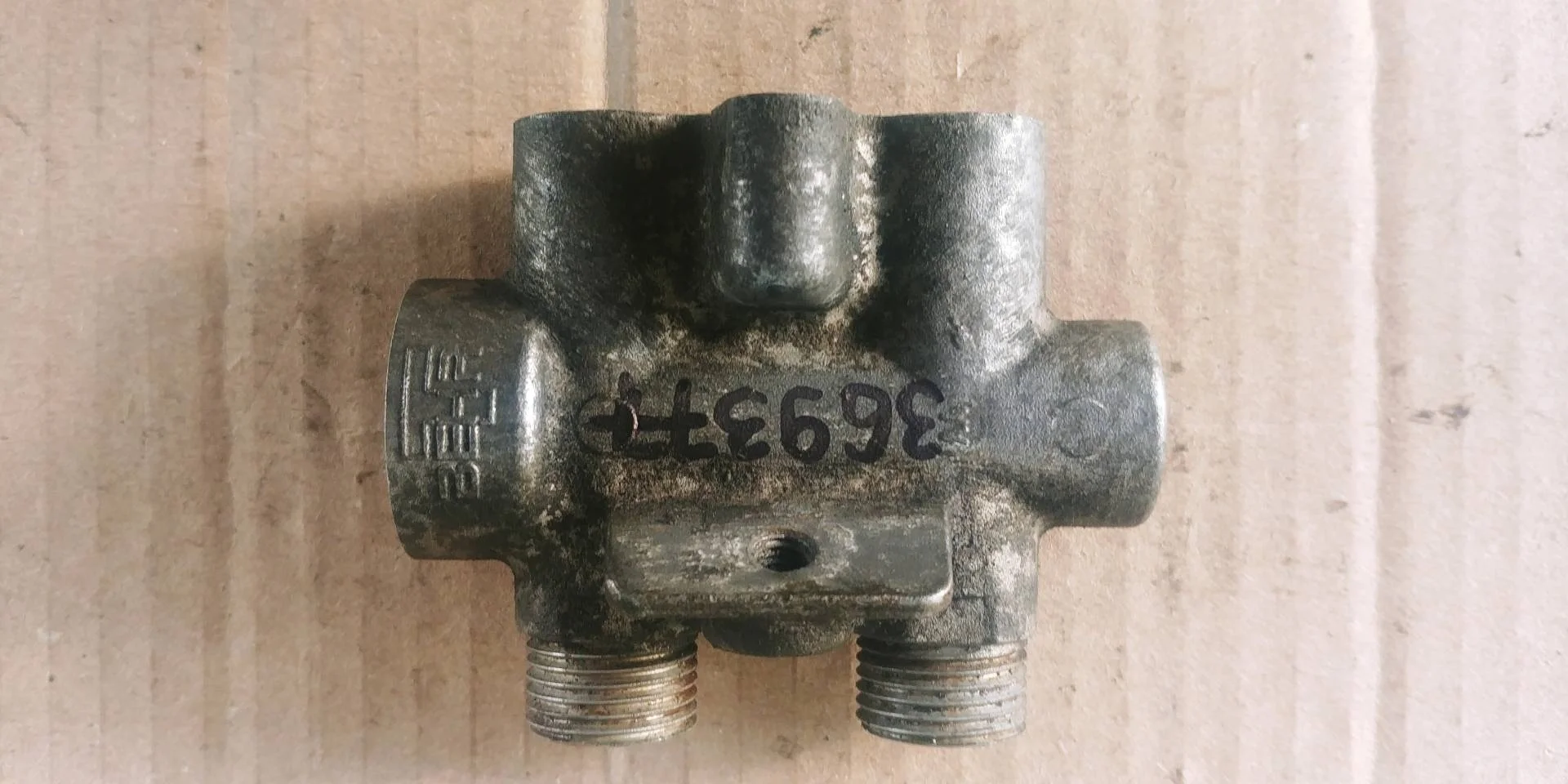 термостат Audi Q7  2008