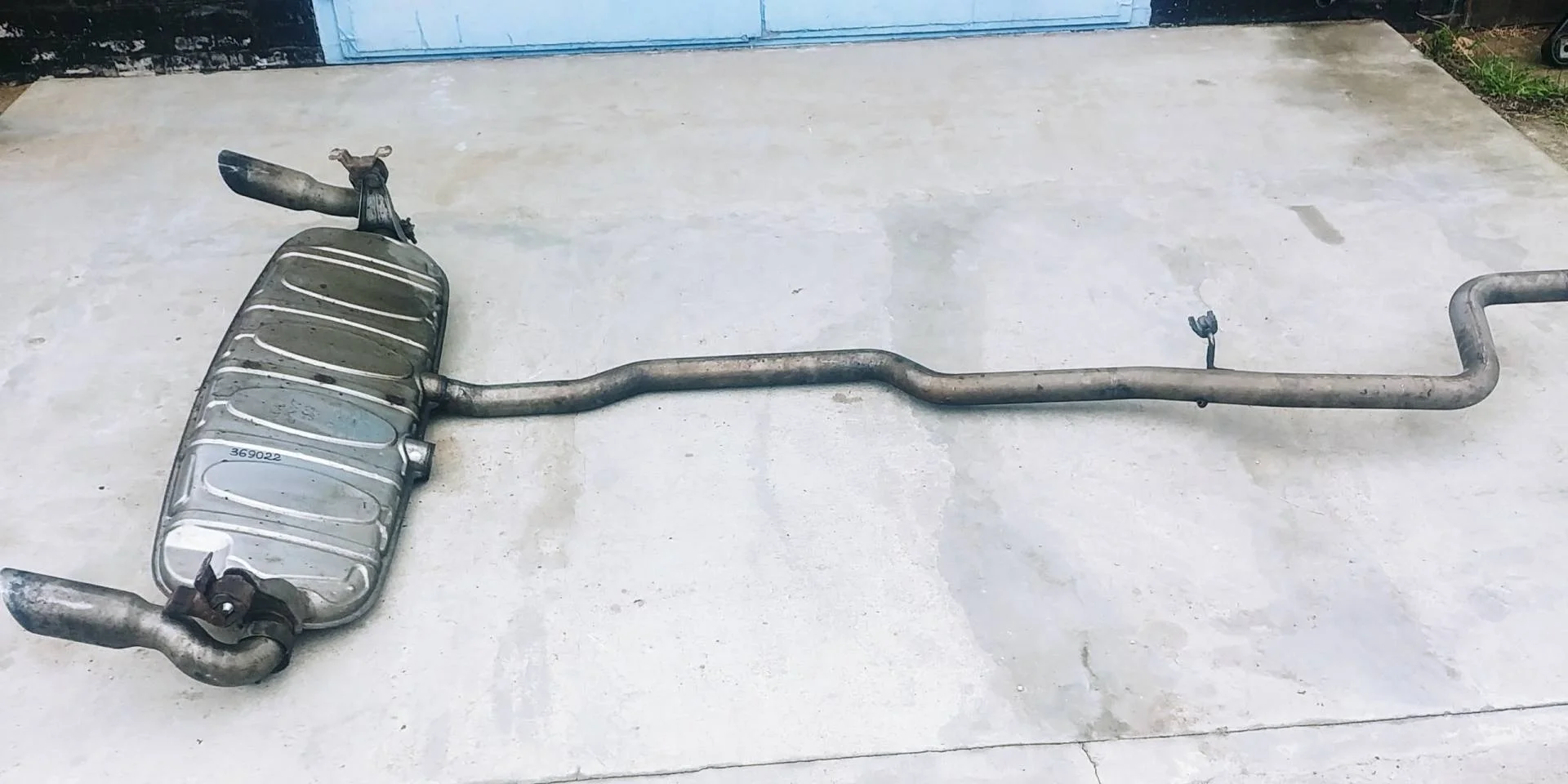 глушитель задняя Audi Q7  2008