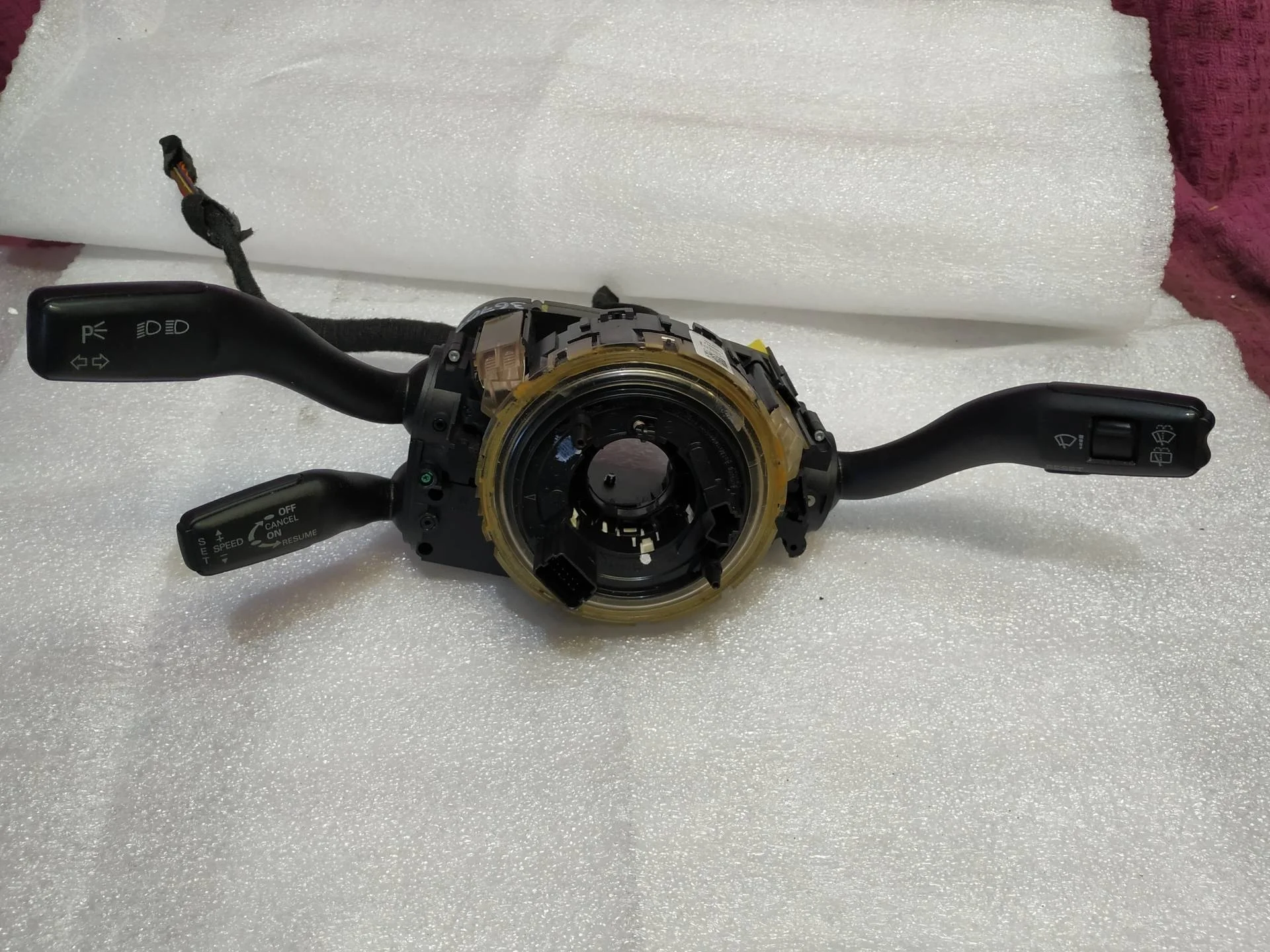 переключатель подрулевой (стрекоза) Audi Q7  2008