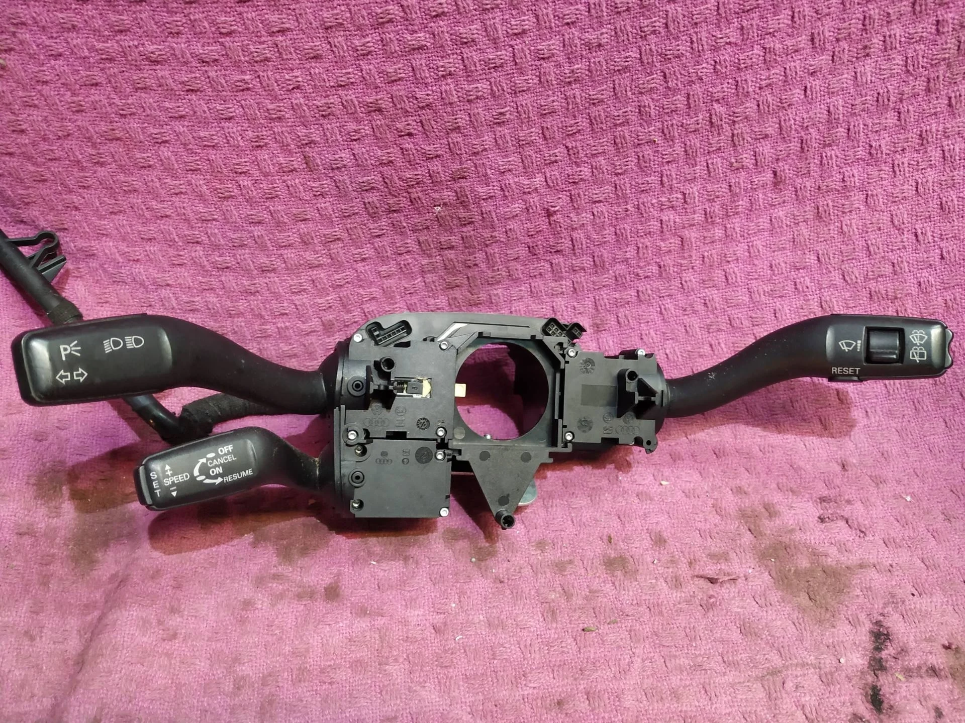 переключатель подрулевой (стрекоза) Audi Q7  2008