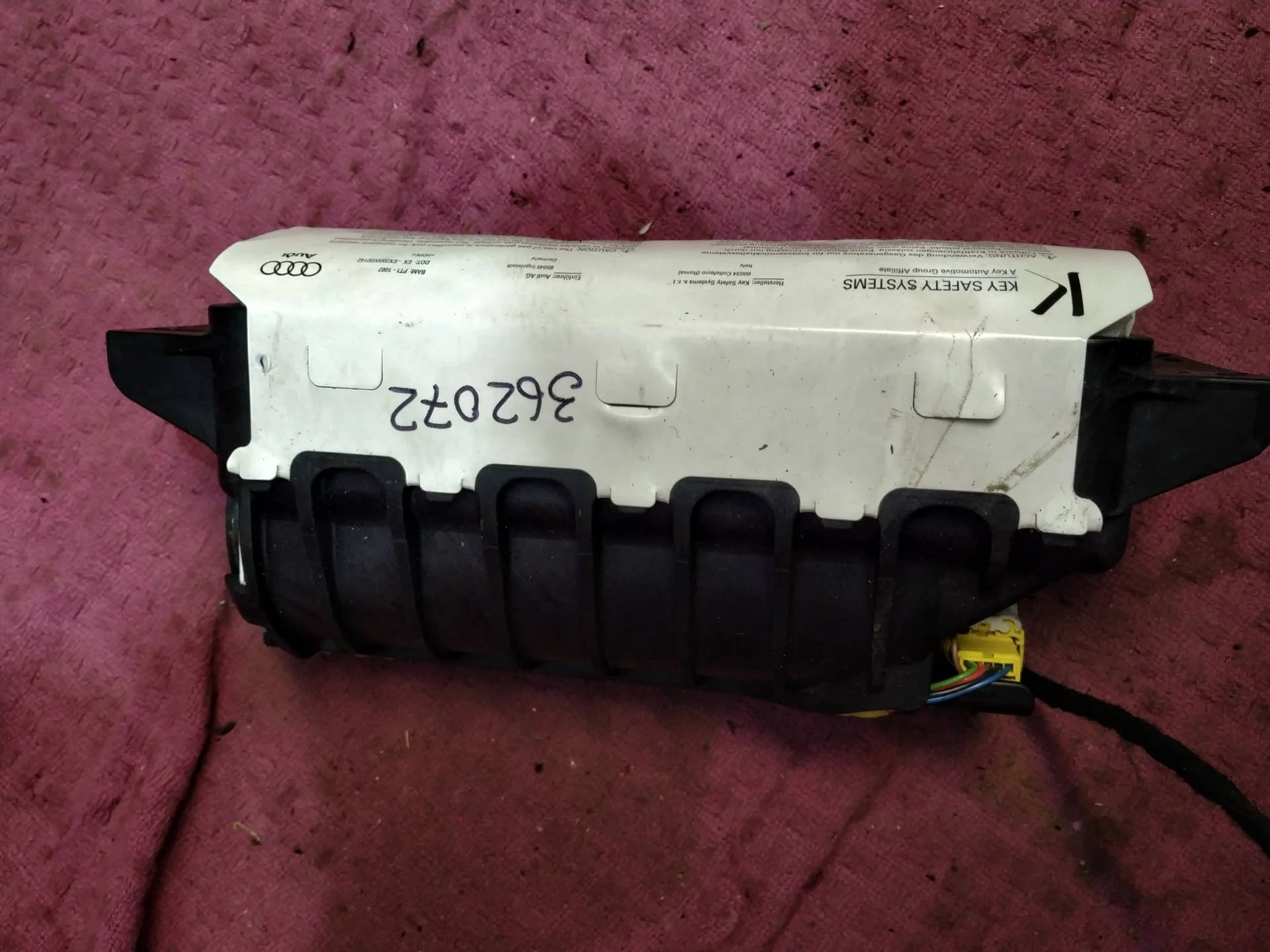 подушка безопасности пассажира Audi Q7  2008