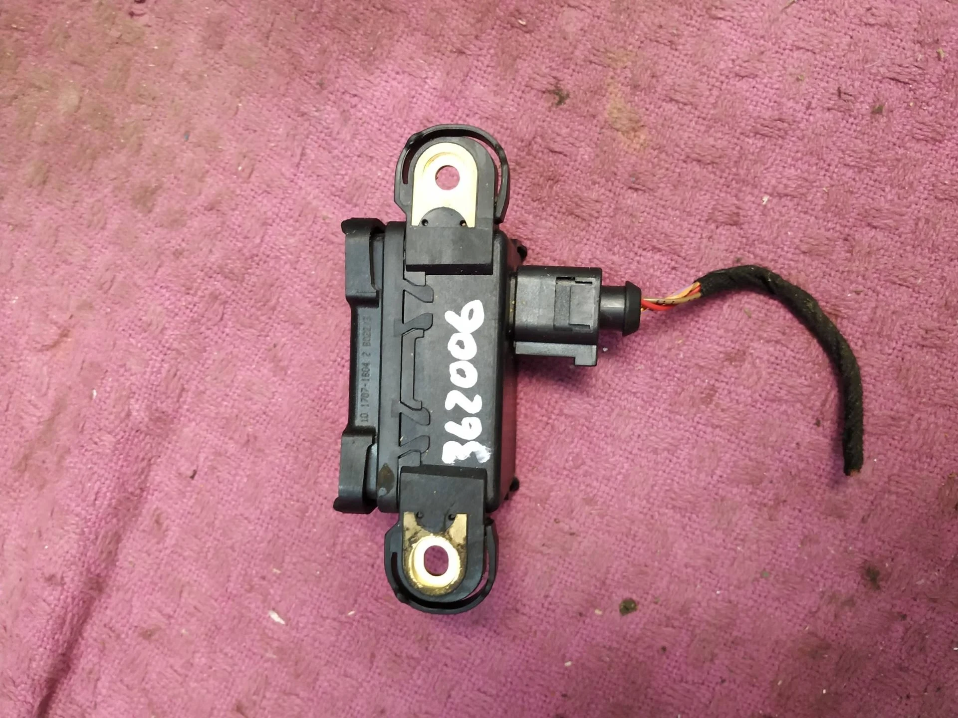 датчик ускорения Audi Q7  2008