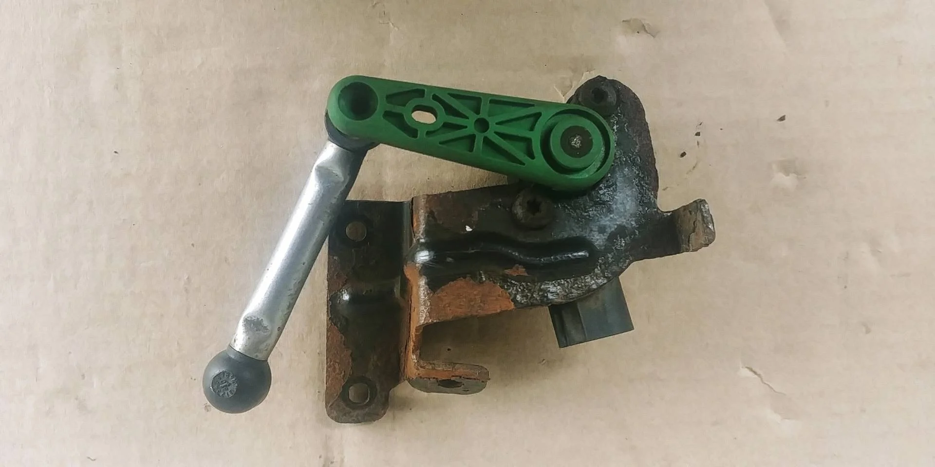 датчик дорожного просвета задний Volkswagen Passat CC  2008