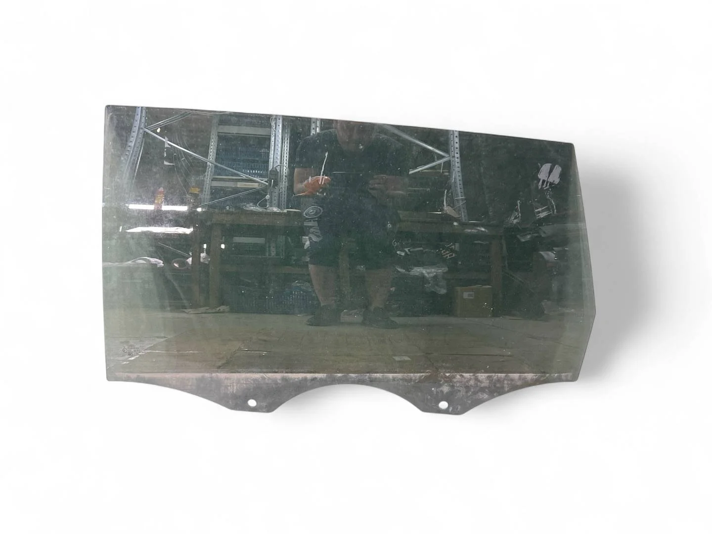 стекло двери задней левой Audi Q7  2013