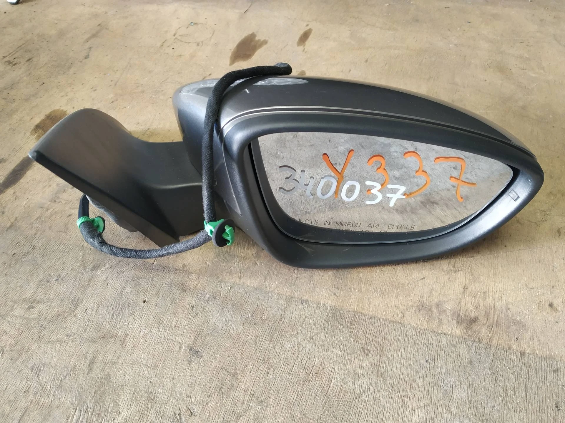 зеркало наружное правое Volkswagen Passat CC  2008