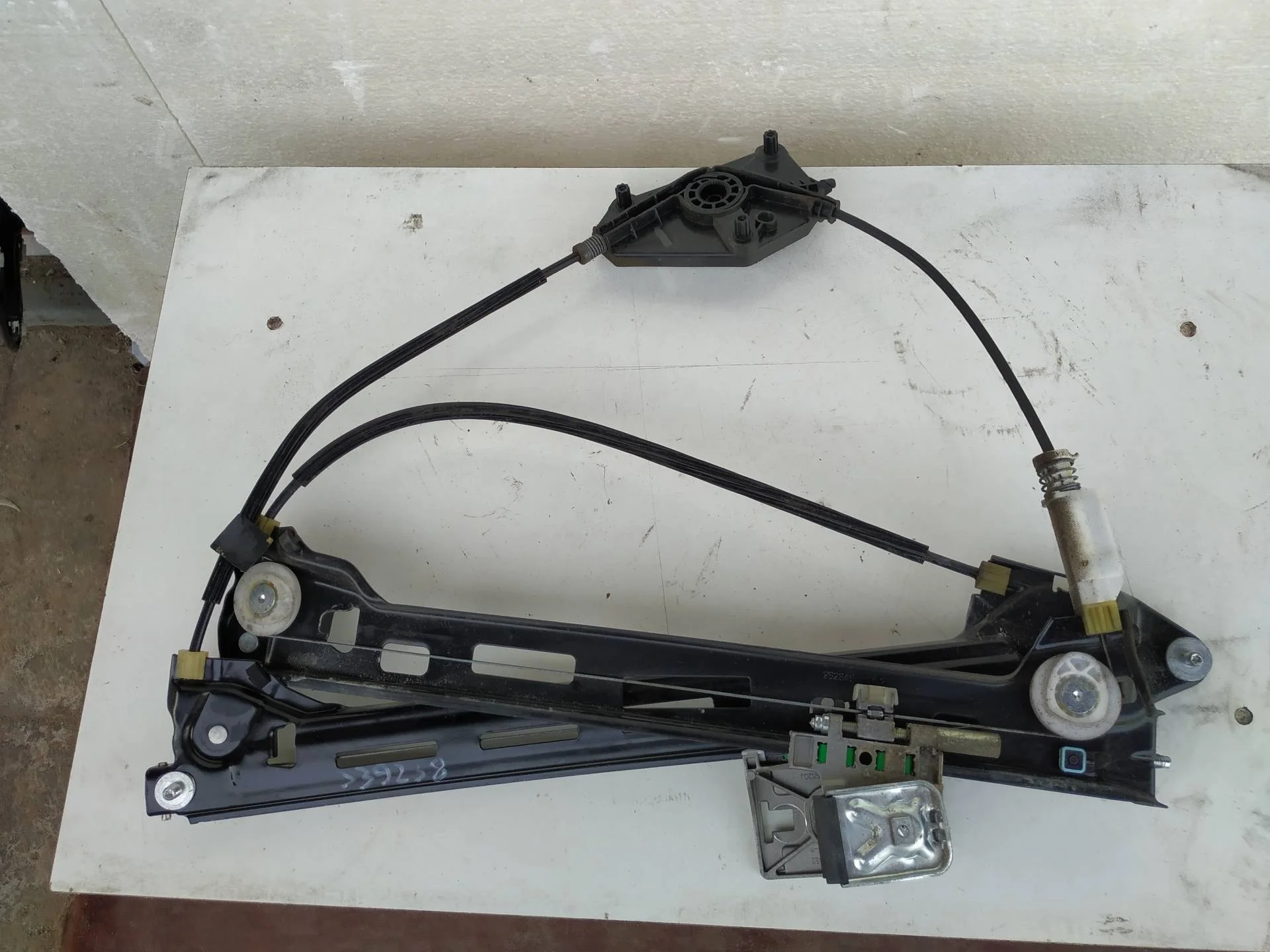 стеклоподъемник передний левый Volkswagen Passat CC  2008